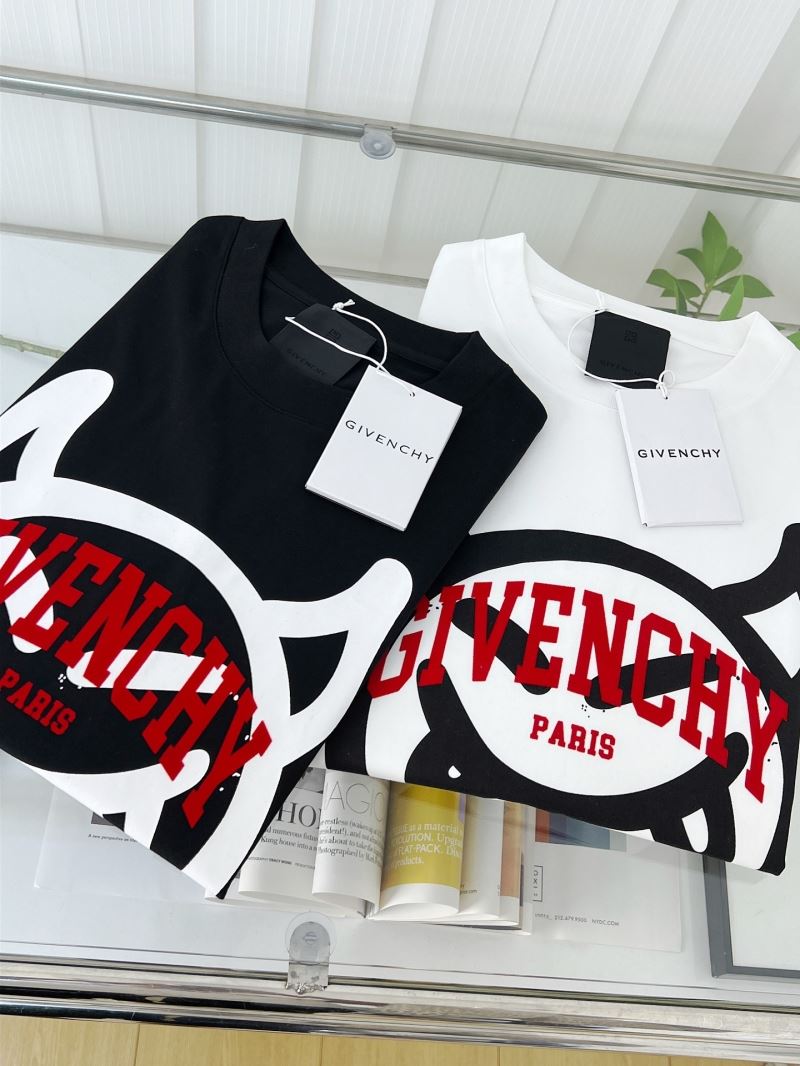 Givenchy T-Shirts